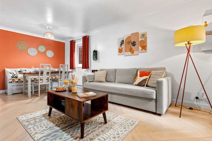 2 Bedroom Apartment