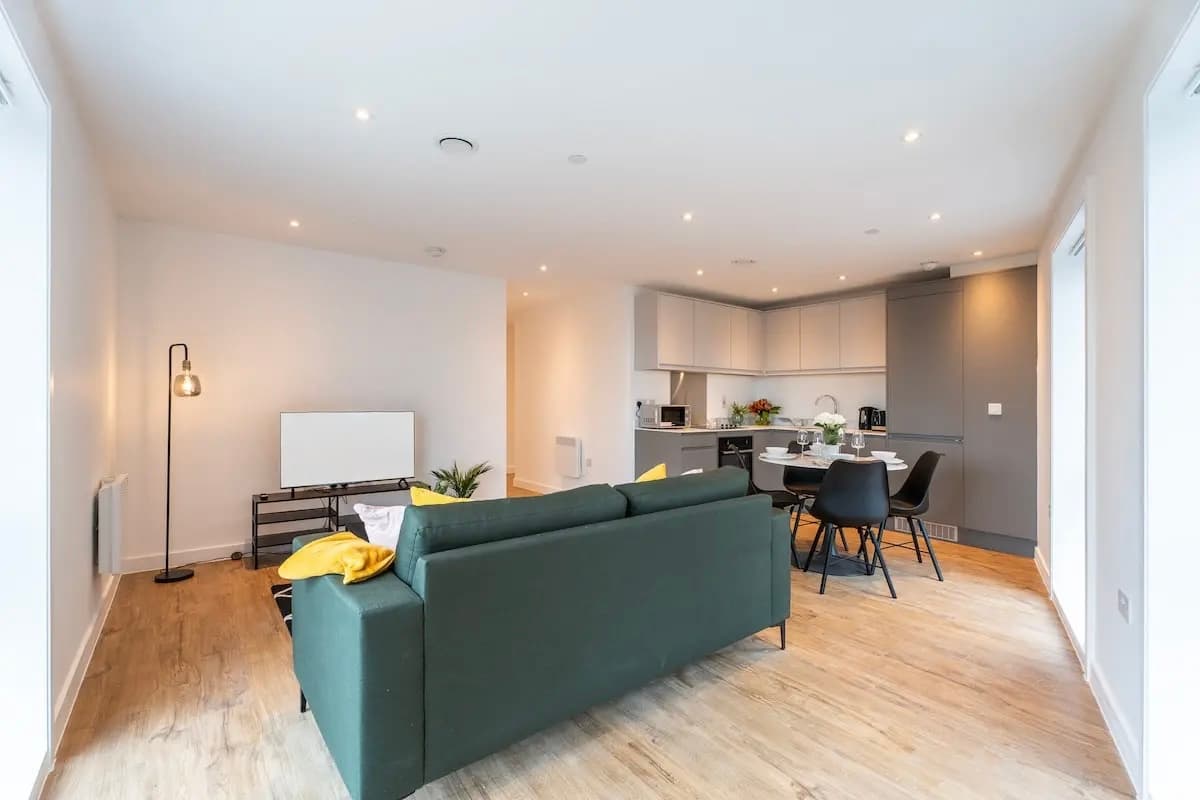 2 Bedroom Apartment