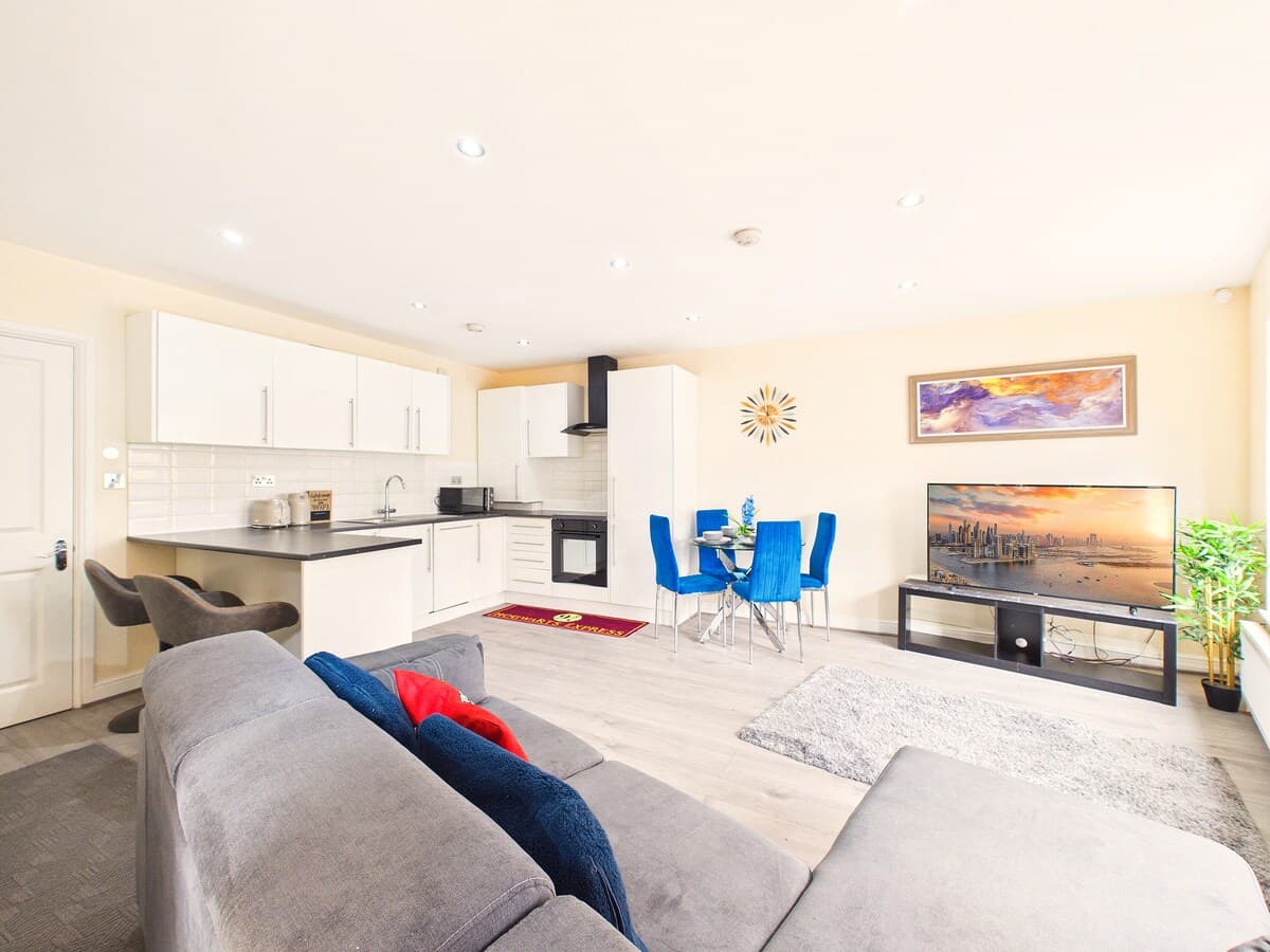 2 Bedroom Apartment