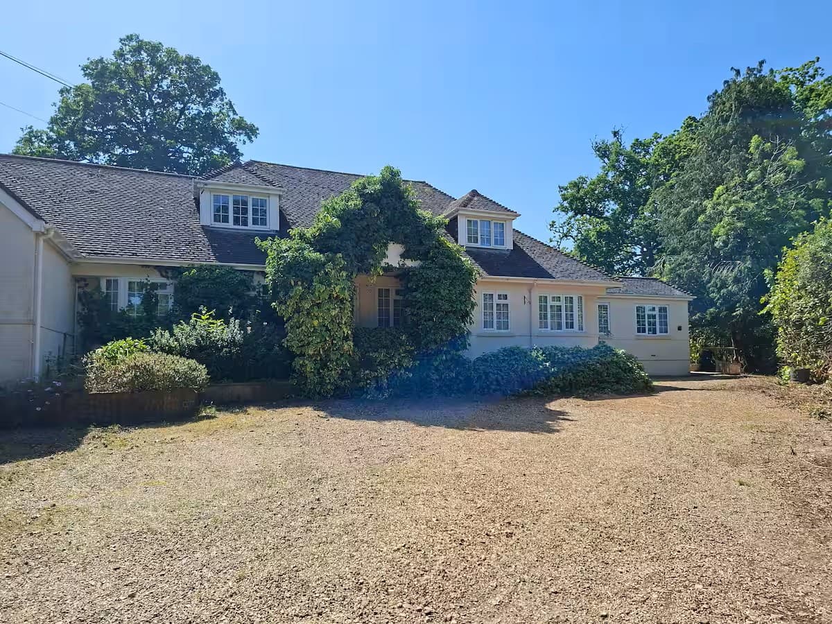 5 Bedroom House