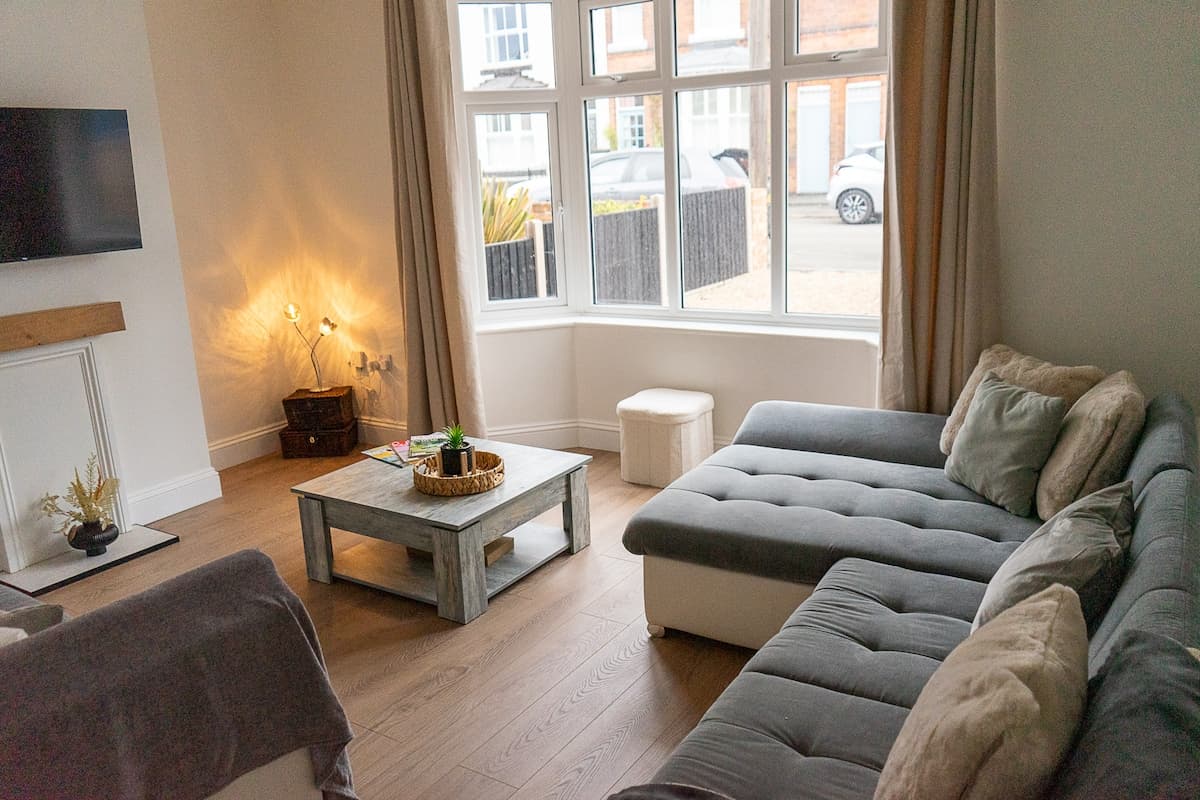 2 Bedroom House
