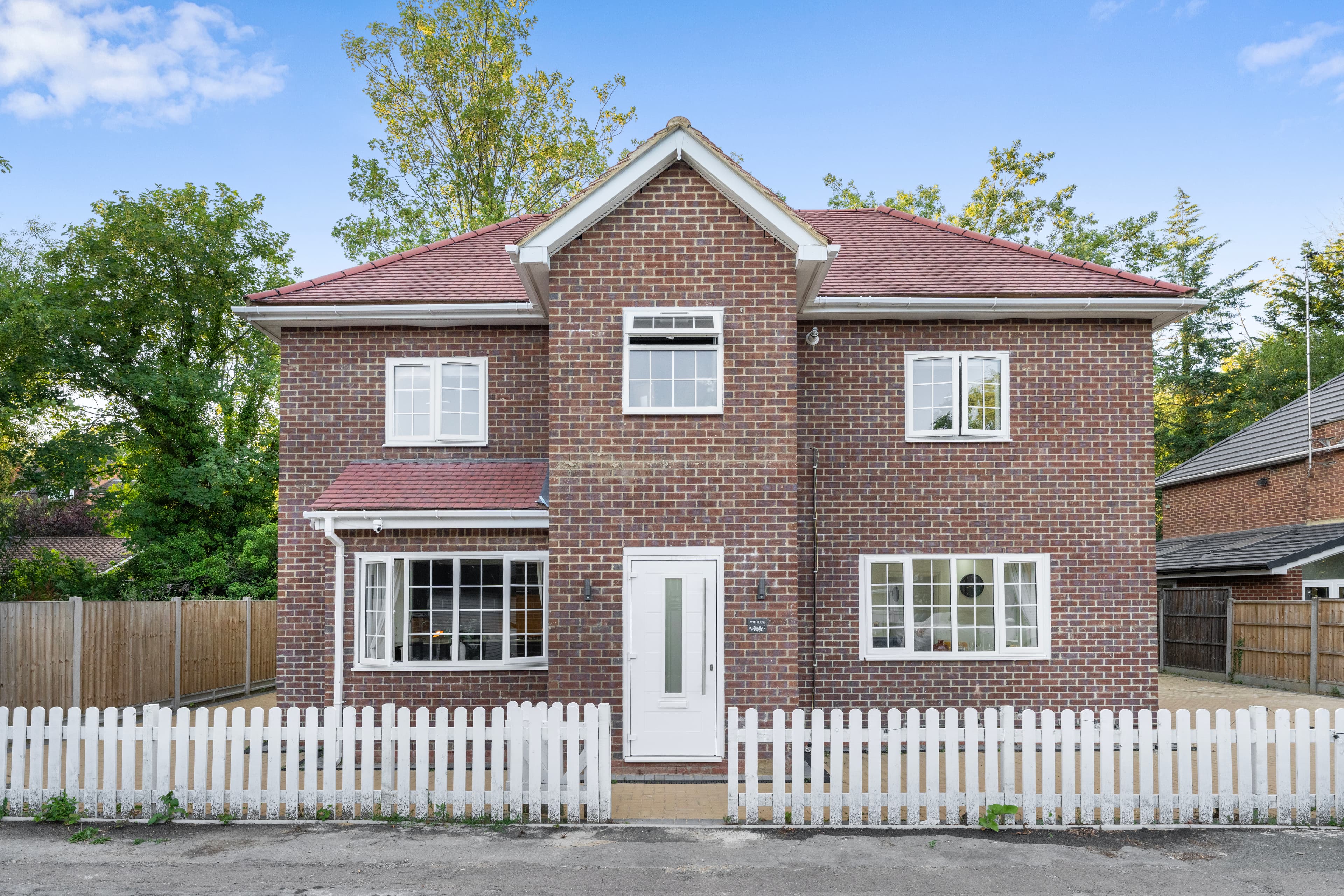6 Bedroom House
