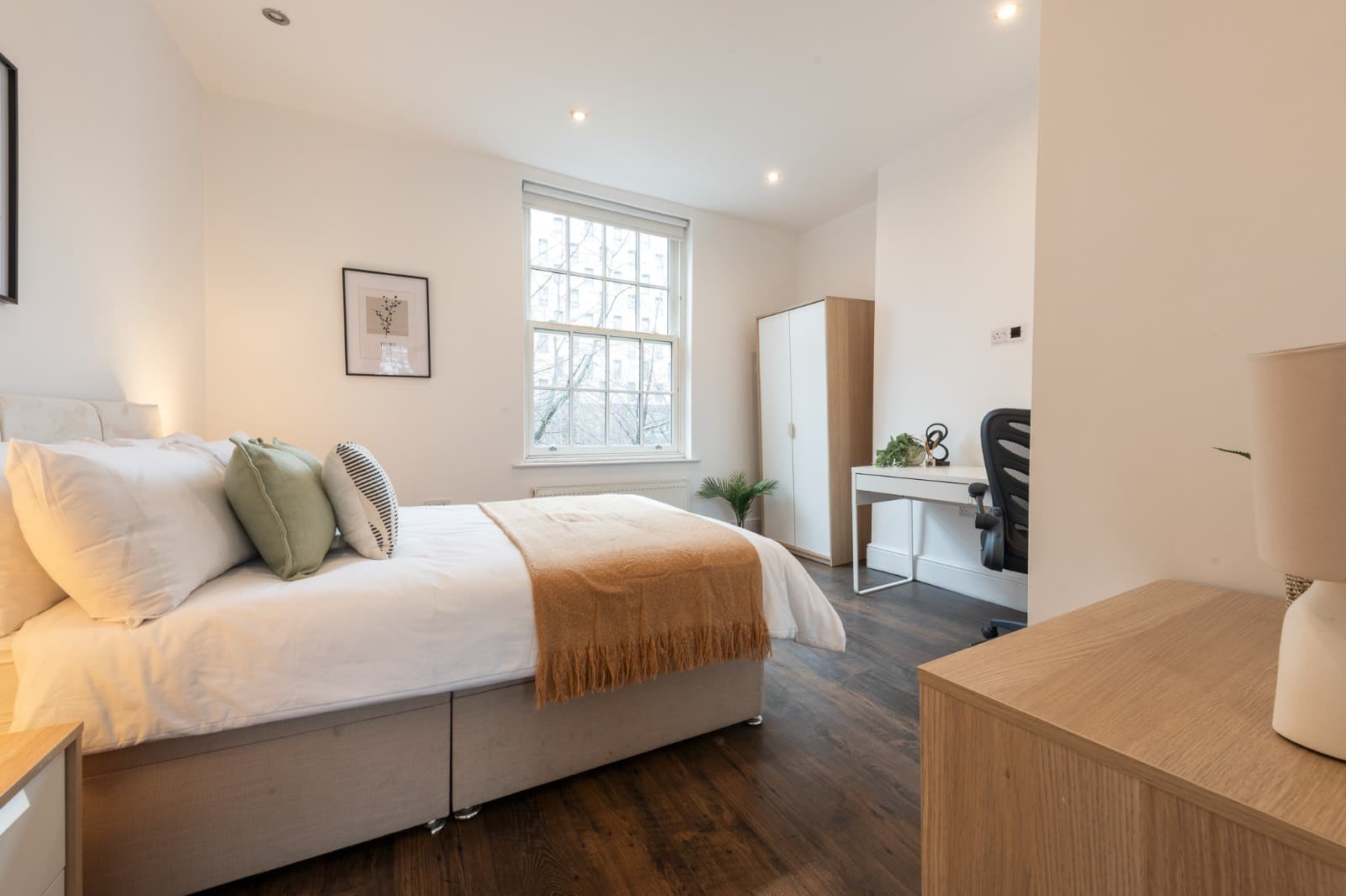 2 Bedroom Apartment