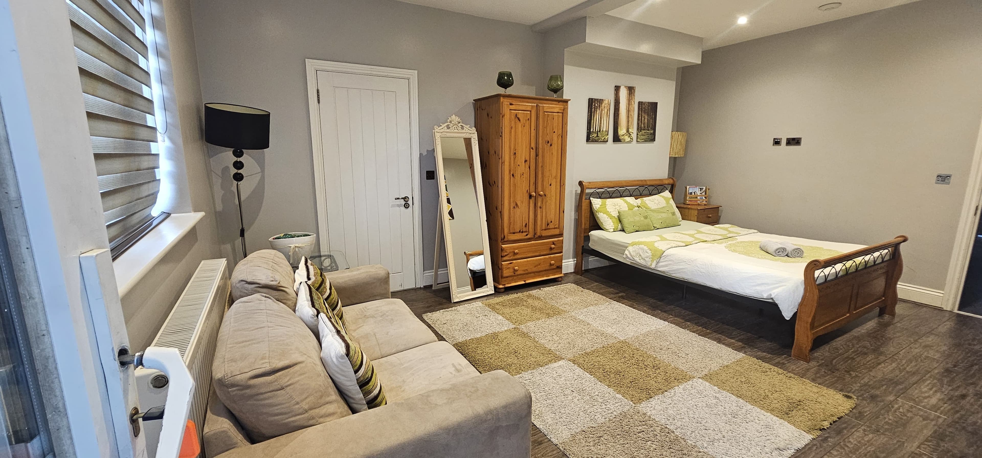 1 Bedroom Apartment
