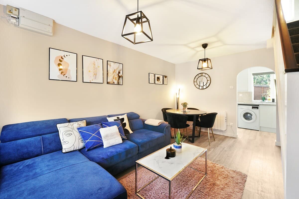 2 Bedroom House