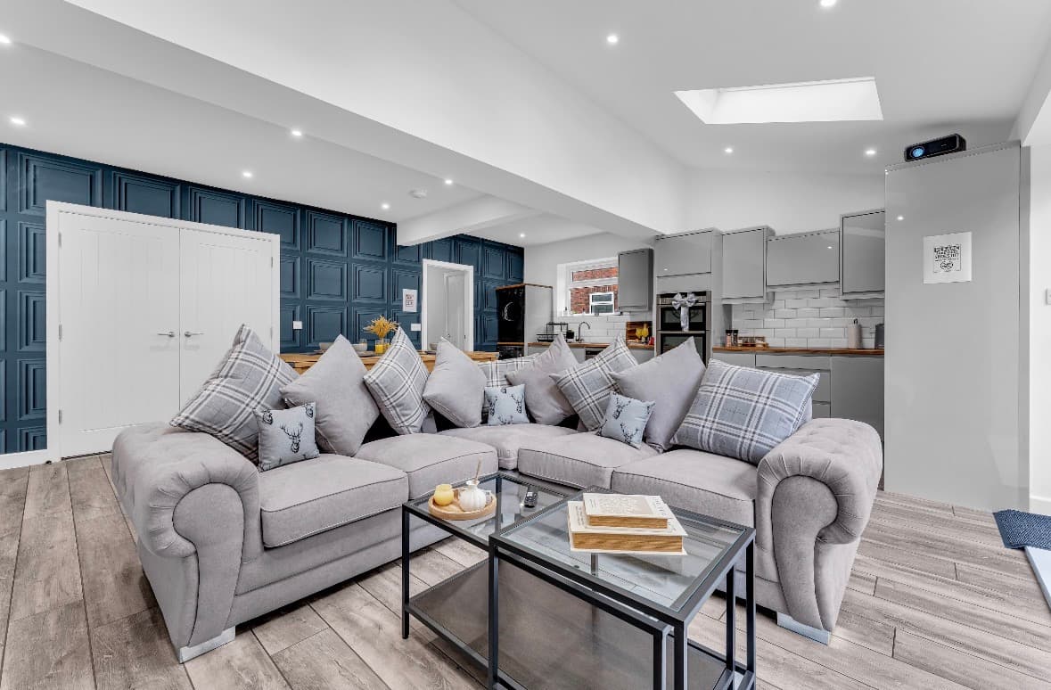 5 Bedroom House