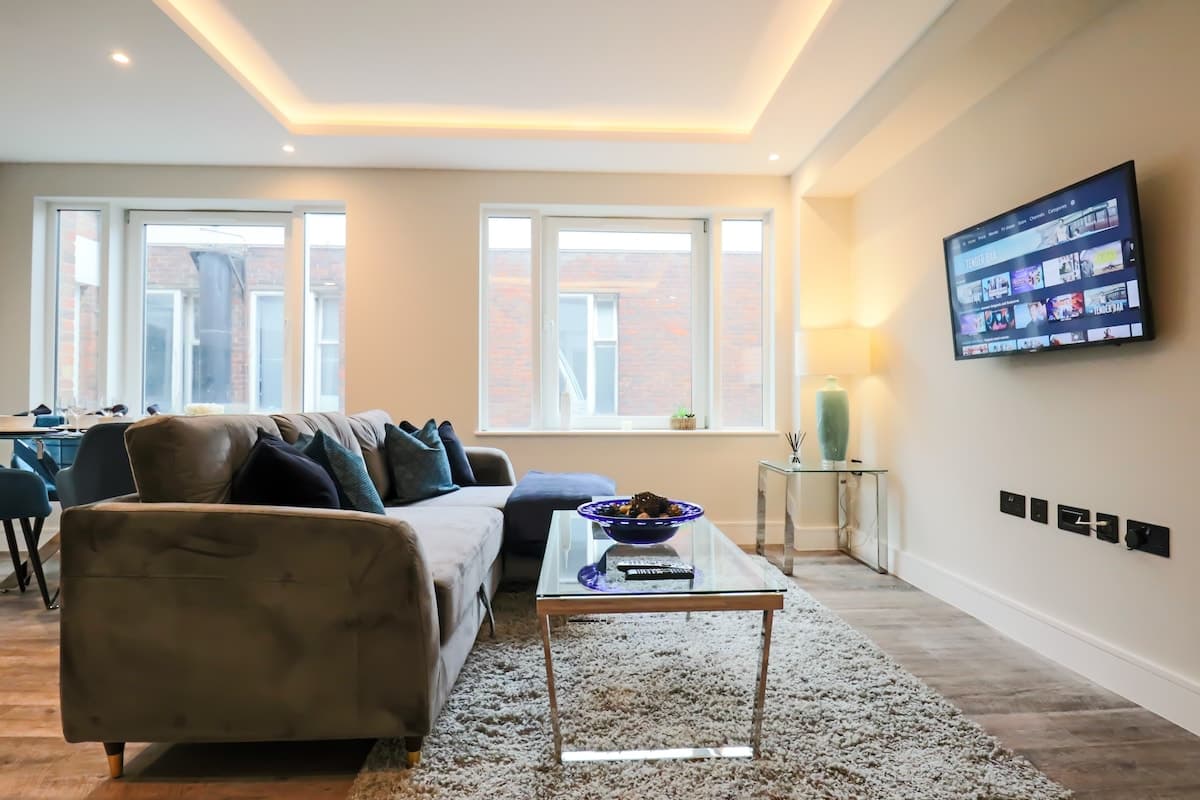 1 Bedroom Apartment