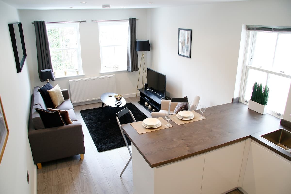 2 Bedroom Apartment