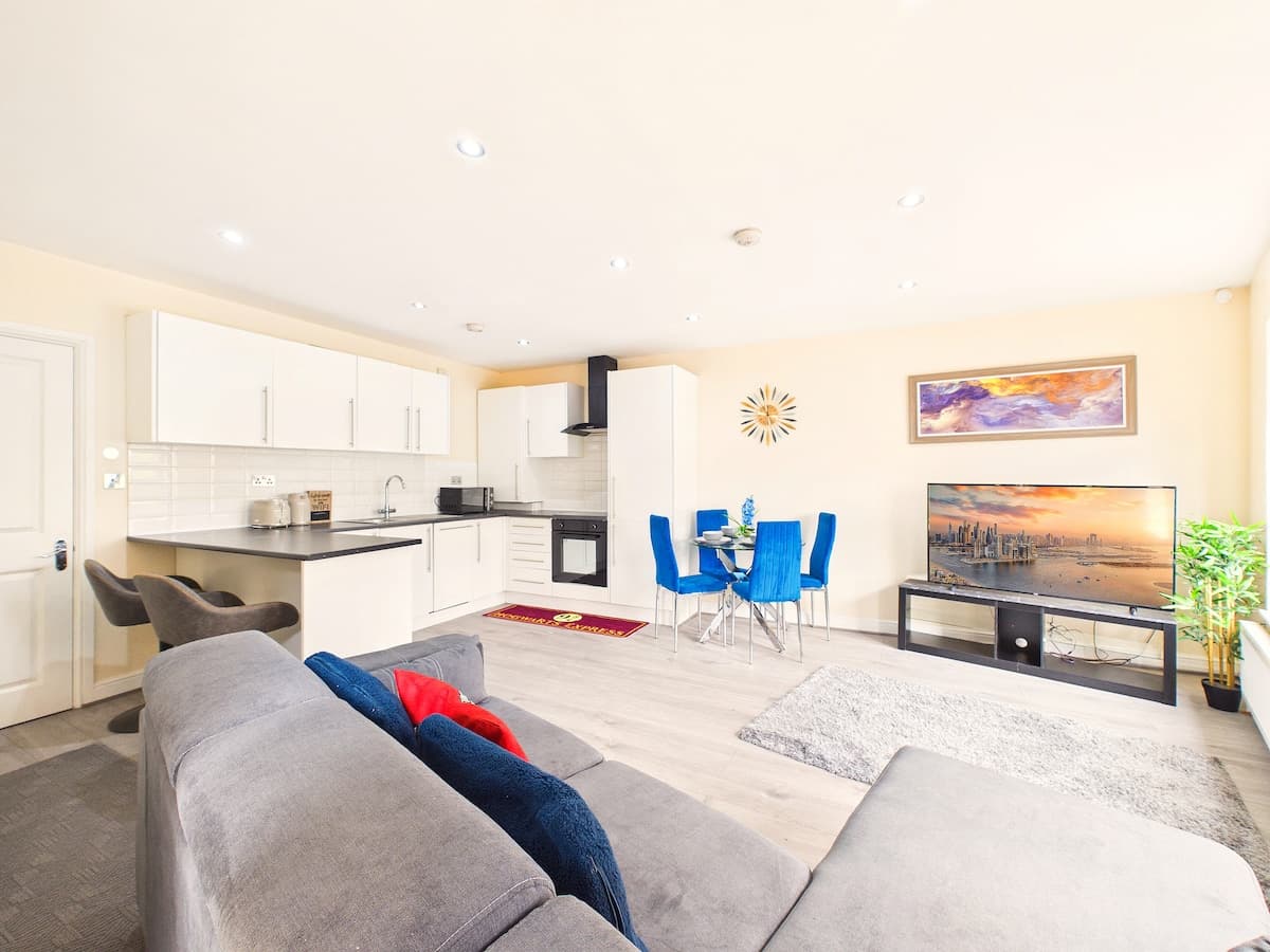 2 Bedroom Apartment