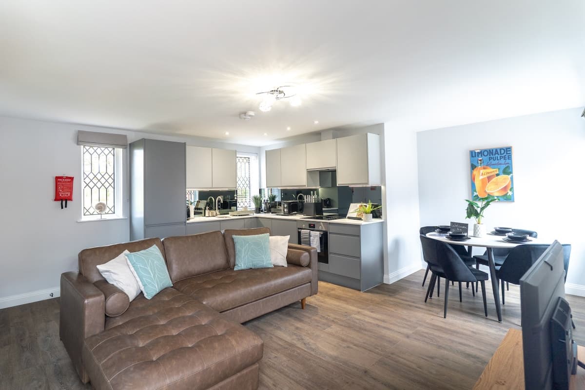 2 Bedroom House