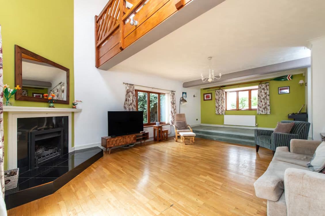 5 Bedroom House