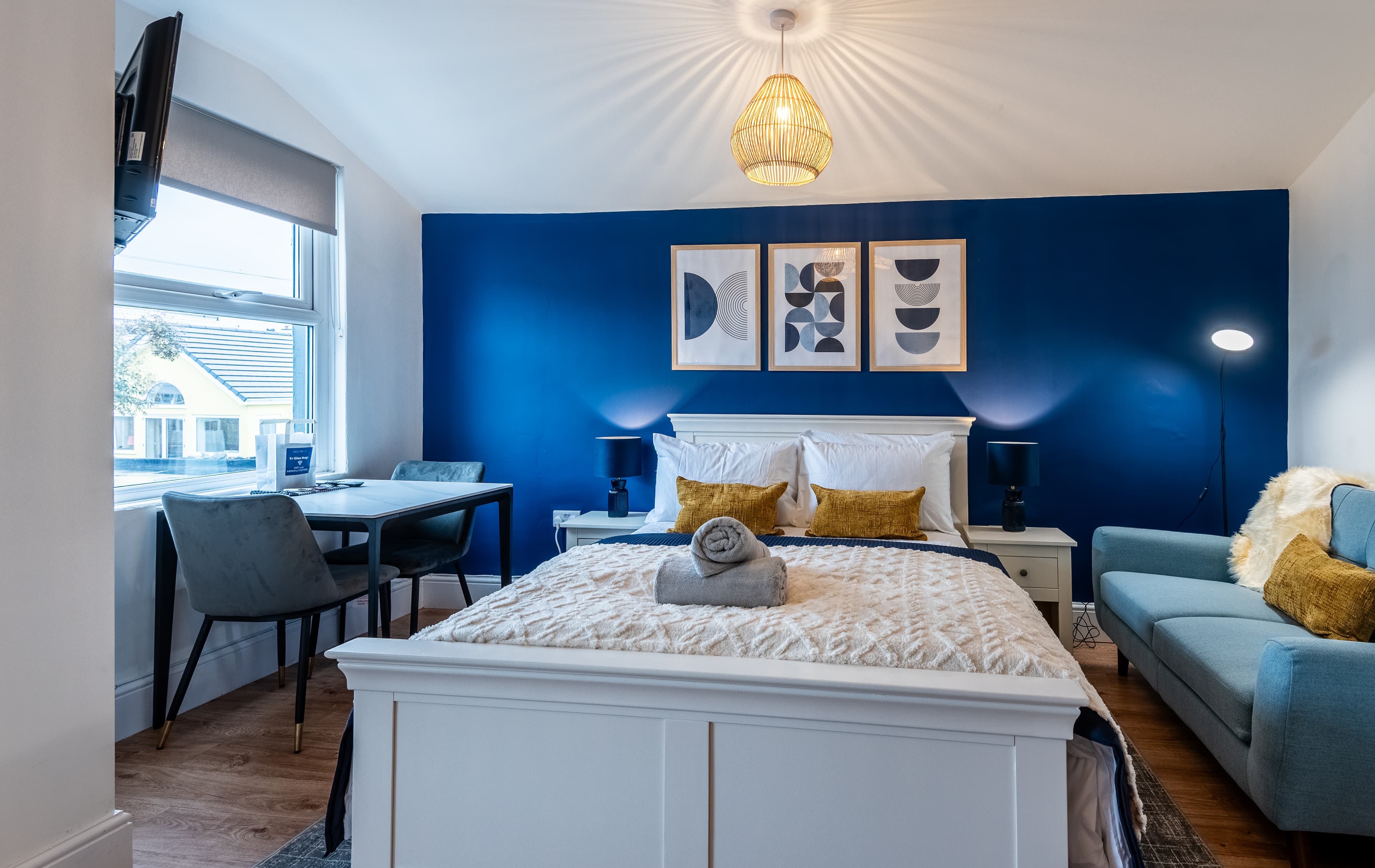 1 Bedroom Apartment