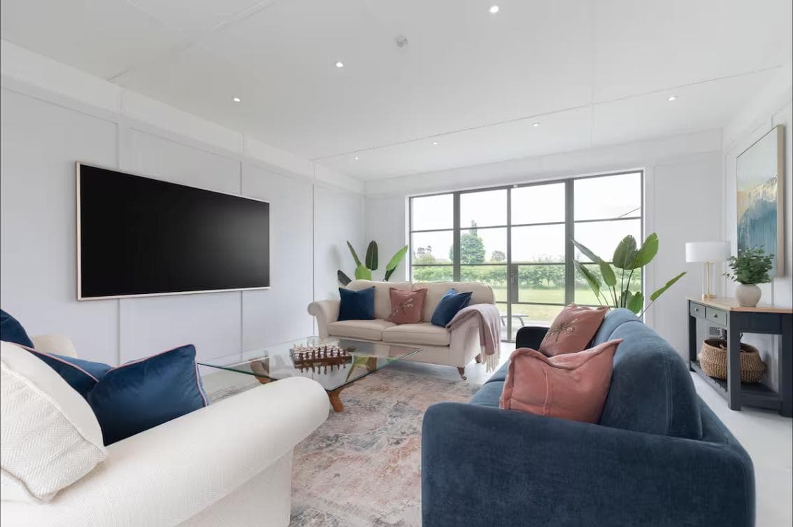5 Bedroom House