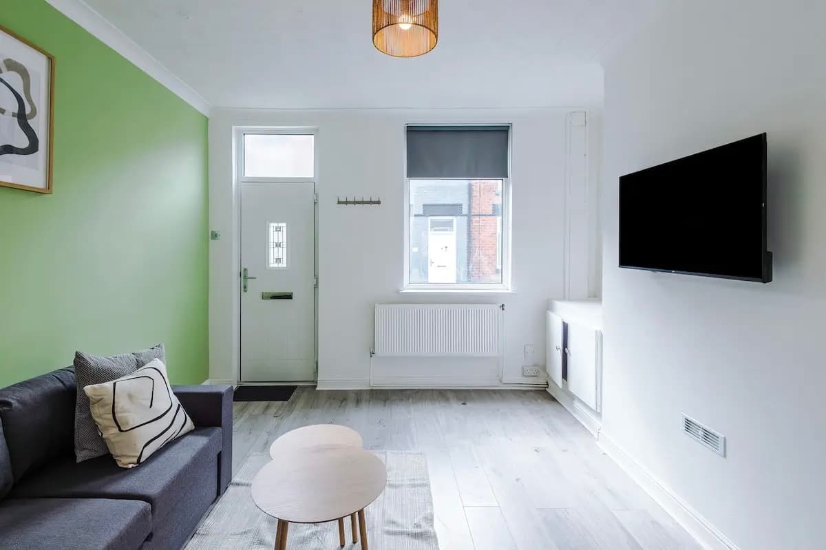 2 Bedroom House