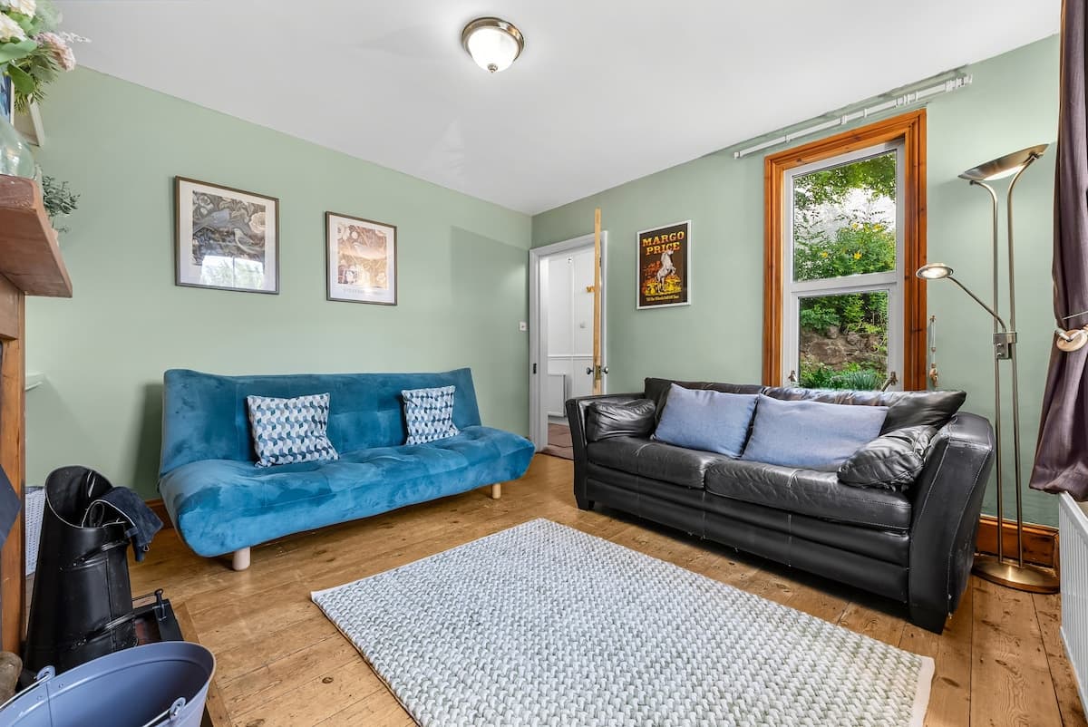 2 Bedroom House