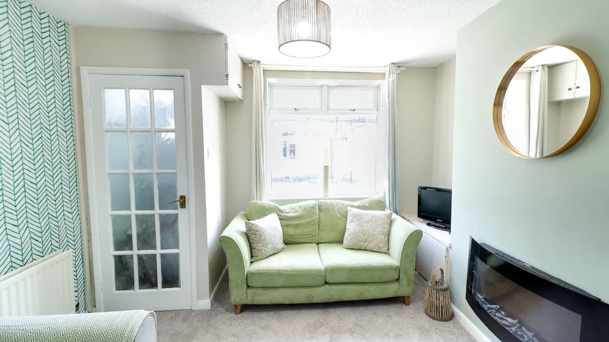 2 Bedroom House