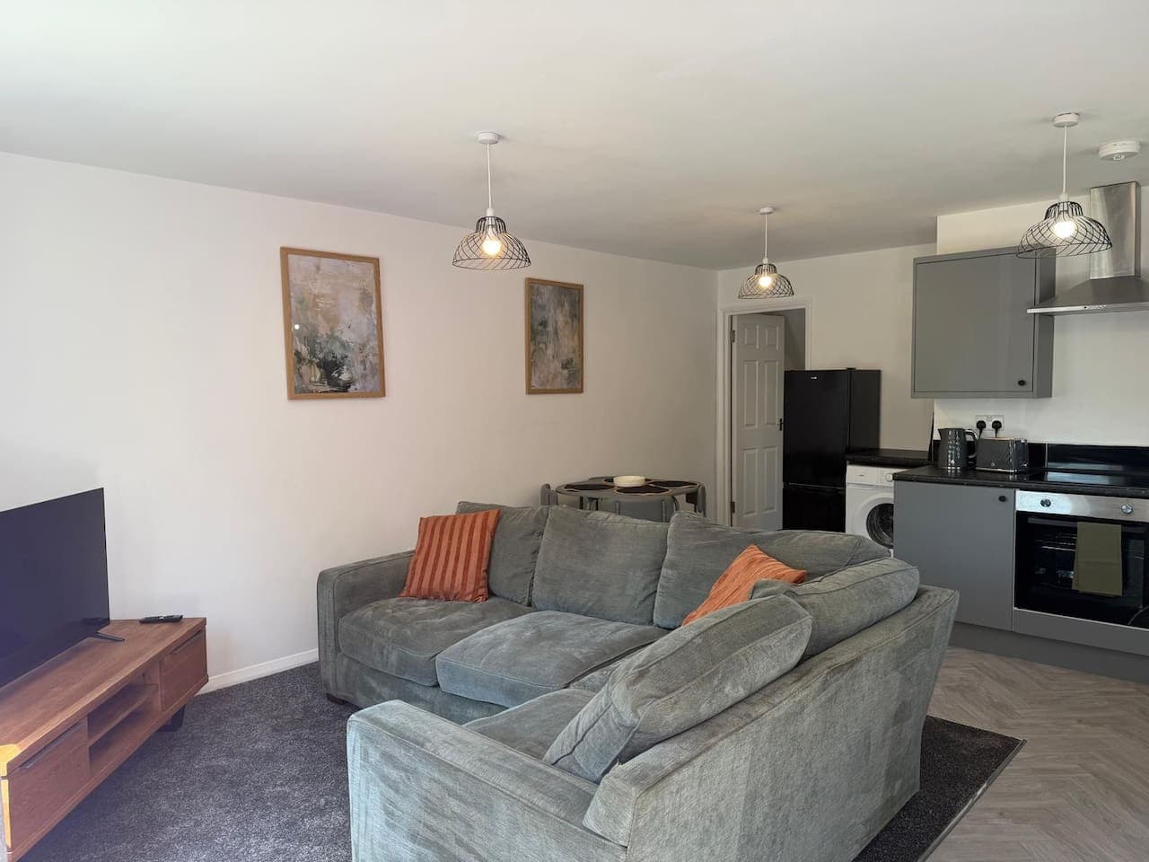 2 Bedroom Apartment