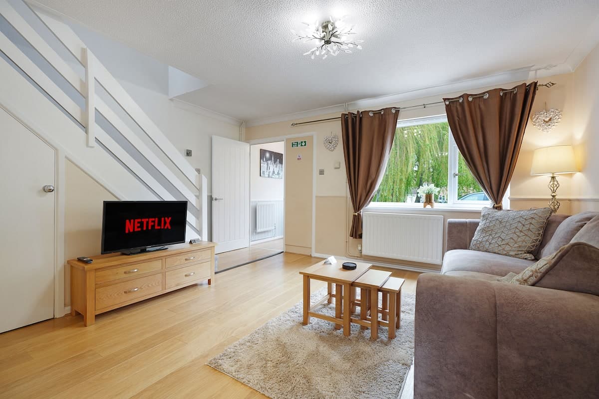 2 Bedroom House