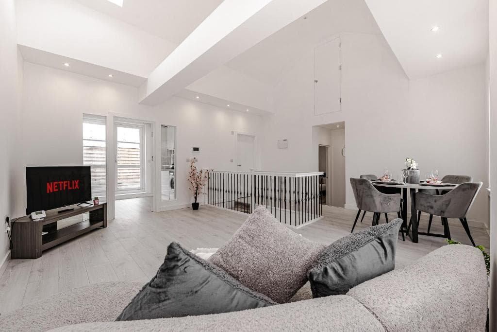2 Bedroom Apartment