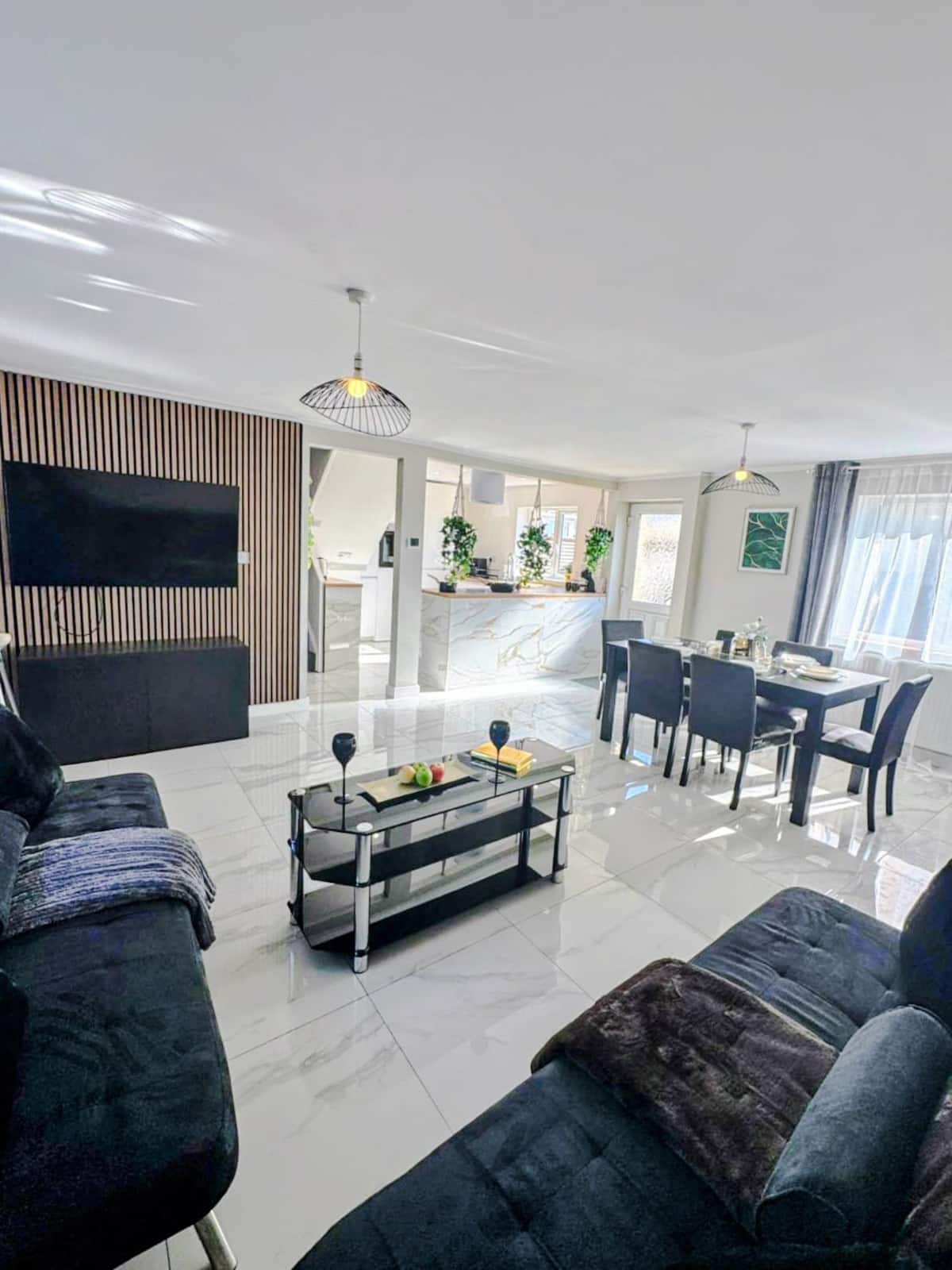 4 Bedroom House