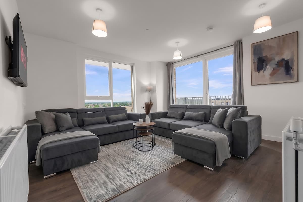 1 Bedroom Apartment