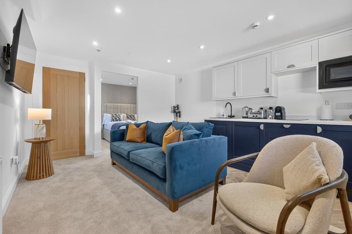 1 Bedroom Apartment