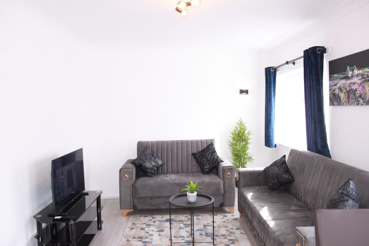 3 Bedroom Apartment
