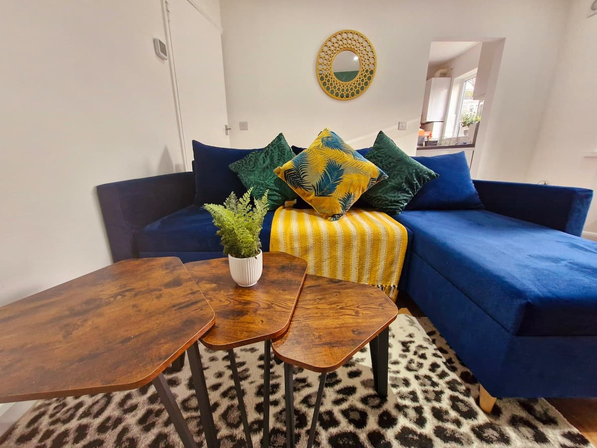 2 Bedroom Apartment