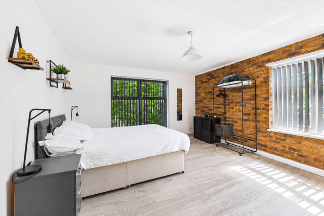 4 Bedroom Apartment