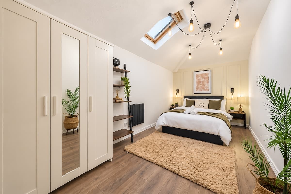 1 Bedroom Apartment