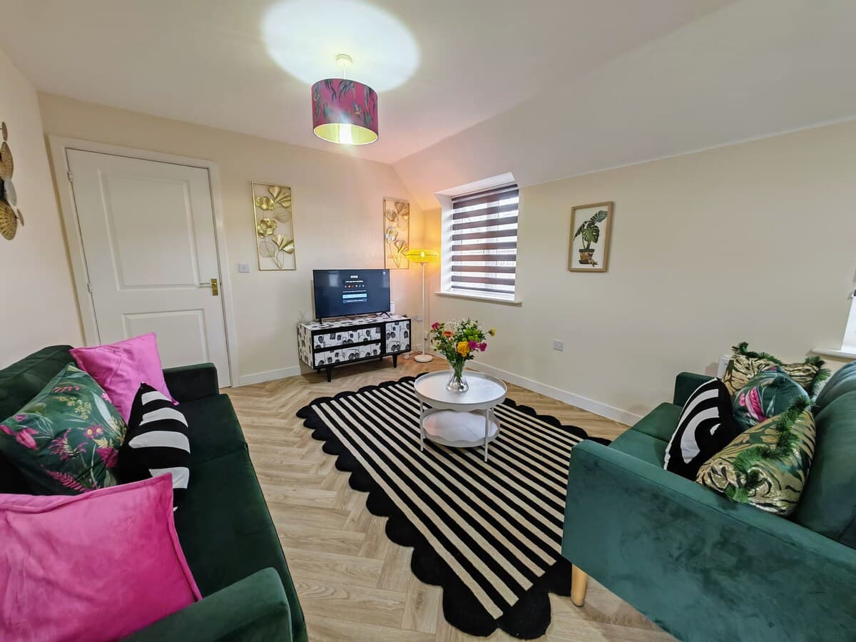 2 Bedroom Apartment