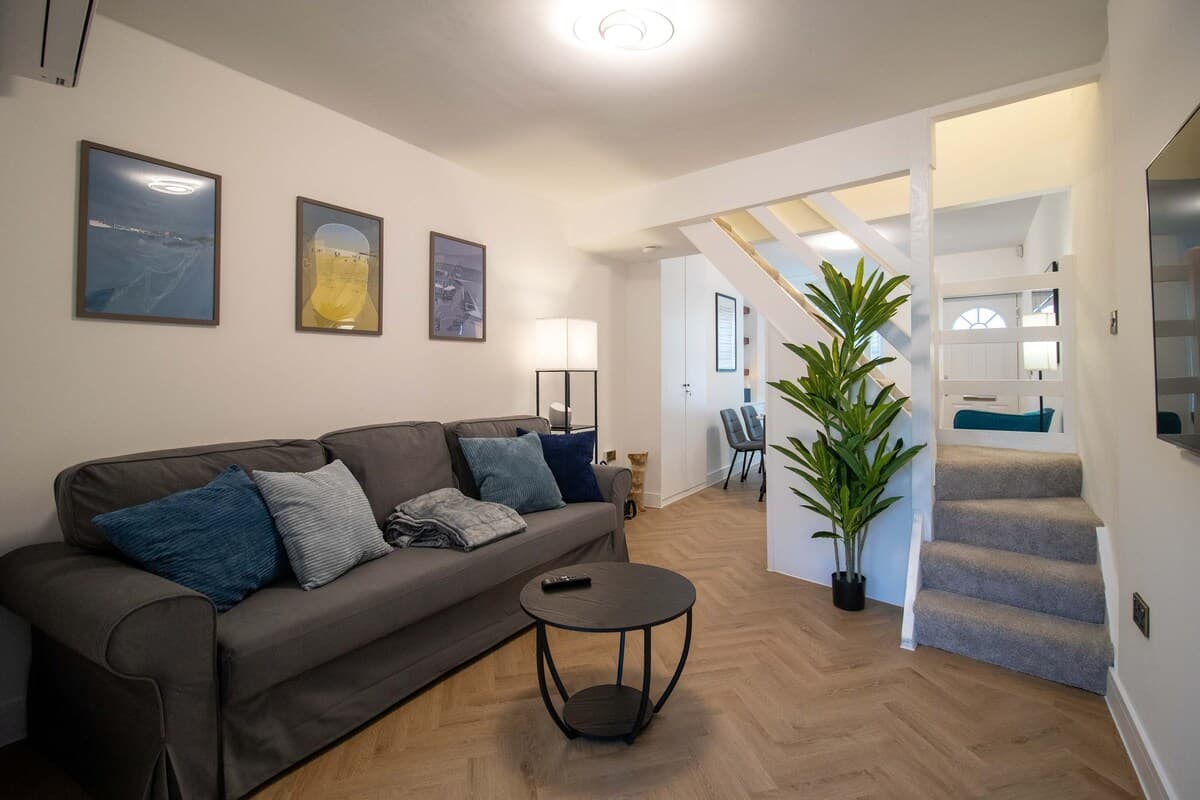 2 Bedroom House